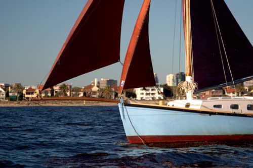 couta-boats-bowsails